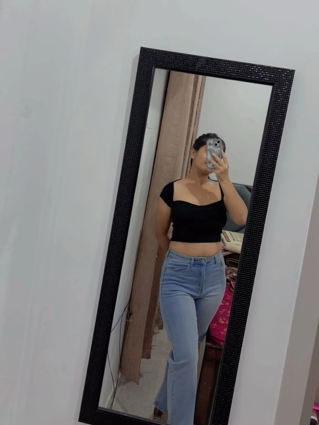 Malayika – Indian escort in New Delhi — 2 / 4