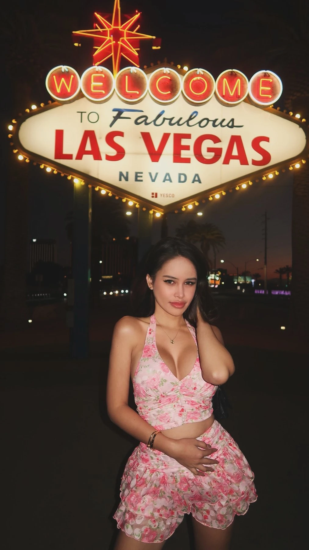 NEW FACE AND OUTCALLS ONLY! – American escort in Hong Kong — 24 / 31