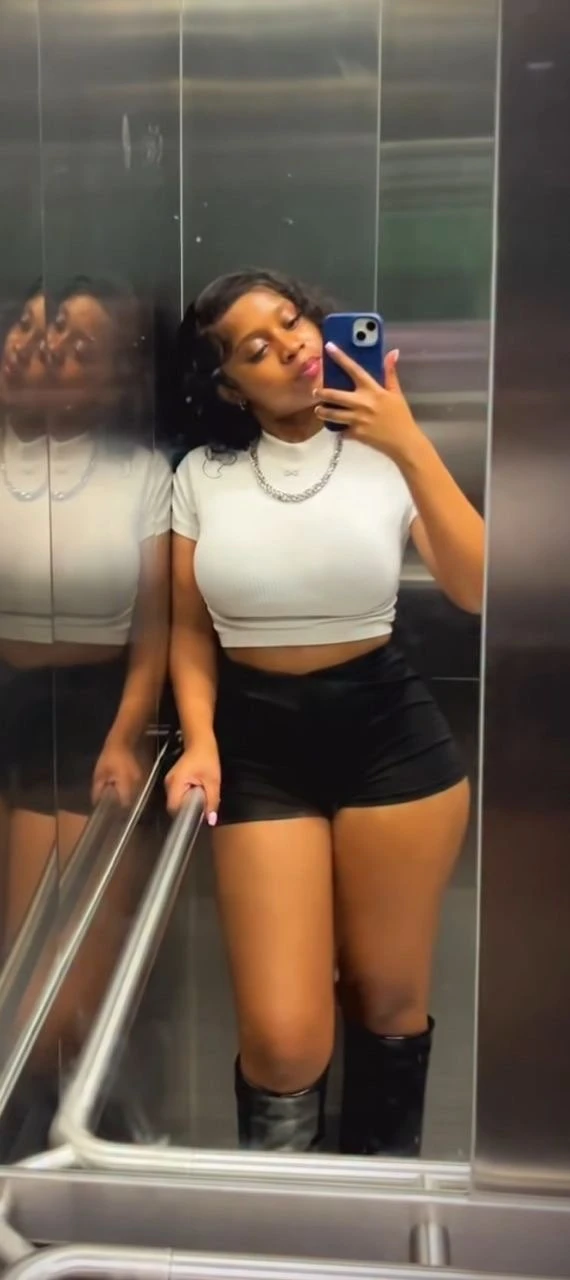 LILLY, SOFT BOOBS THICK ASS – South African escort in Kathmandu — 4 / 8