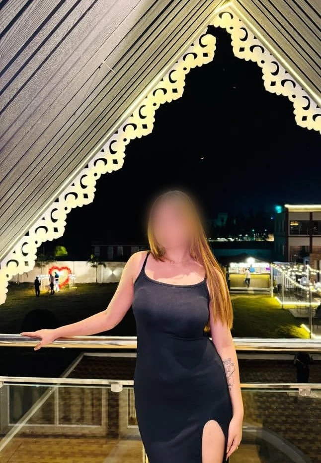 Shakshi Meet and Cam – Indian escort in New Delhi — 9 / 13