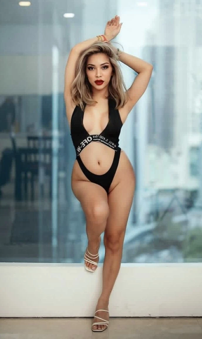 MARIA MATILDA TAN – Malaysian escort in Casablanca — 14 / 31