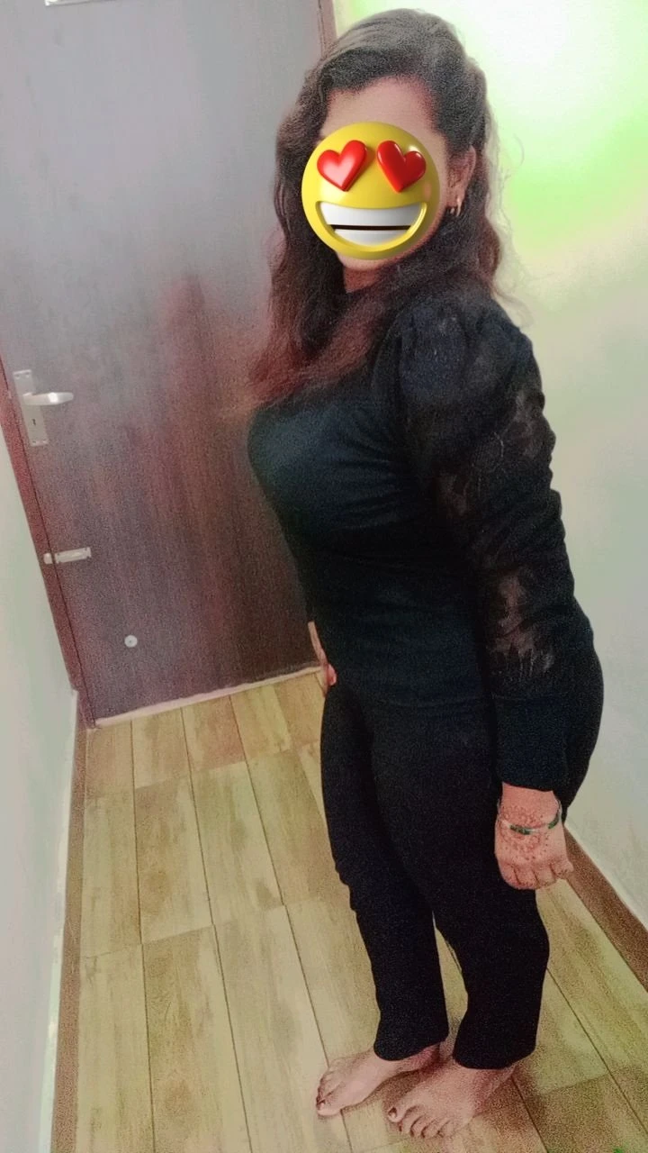 Naina Sharma – Indian escort in Udaipur — 3 / 6