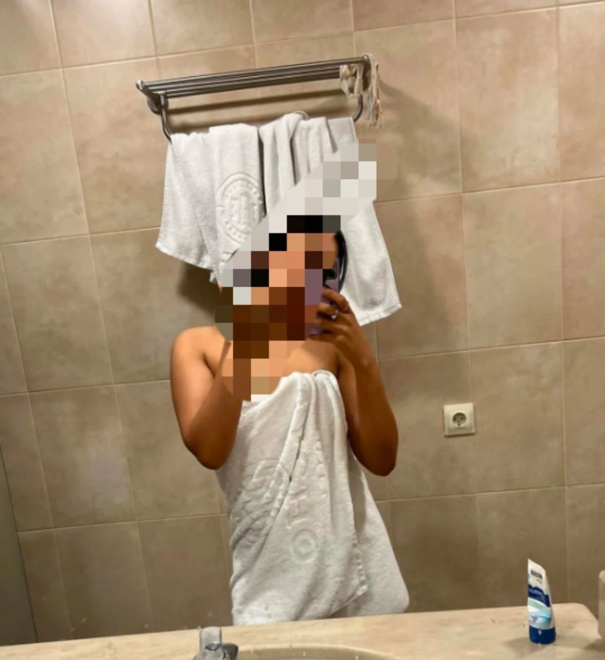 1 webcam WhatsApp call – Indian escort in Kolhapur — 3 / 7