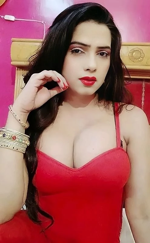 Priya – Indian escort in Mumbai — 1 / 3