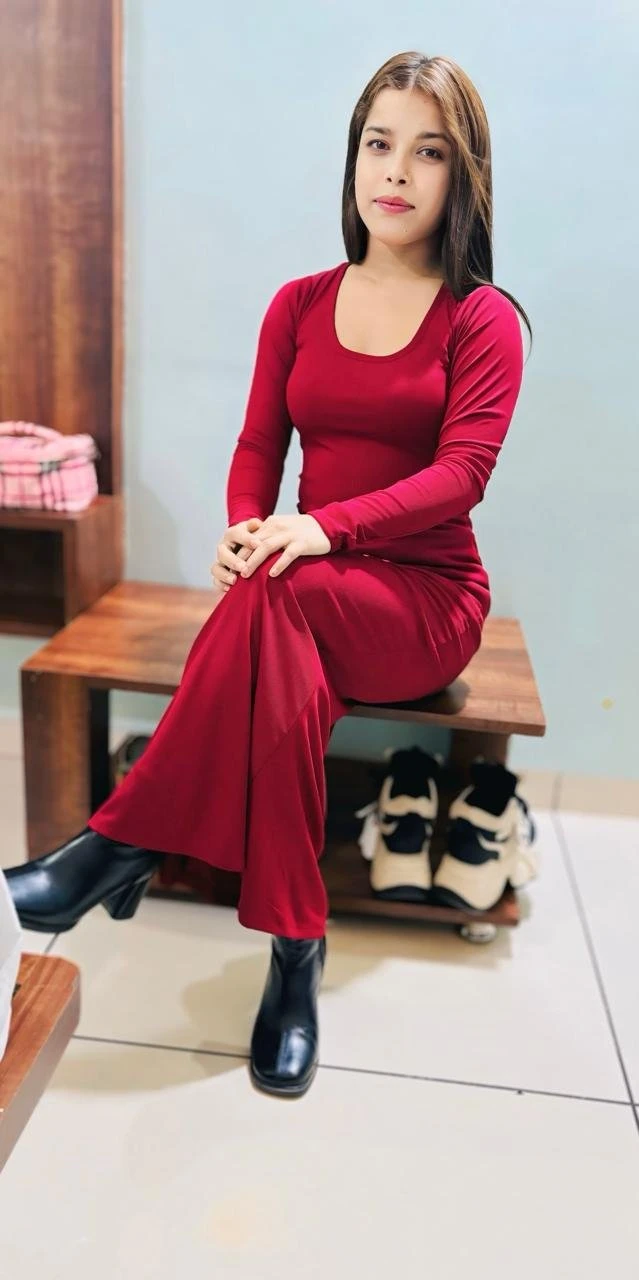 Sonam Shing – Indian escort in Hyderabad — 2 / 4