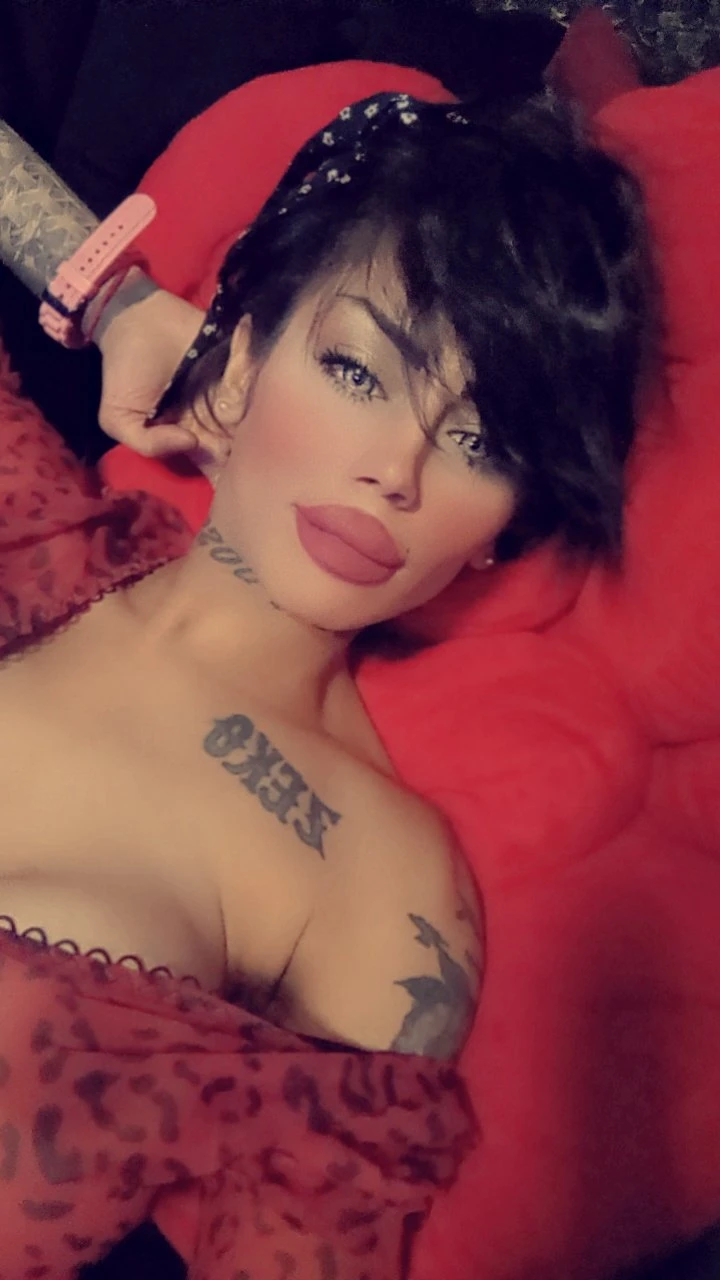 Katrin – Lebanese escort in Beirut — 17 / 23