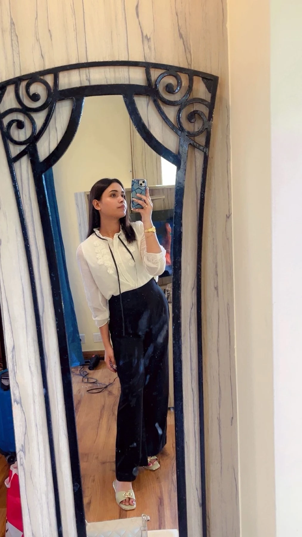 Mistress Shruti – Indian escort in Noida — 3 / 29
