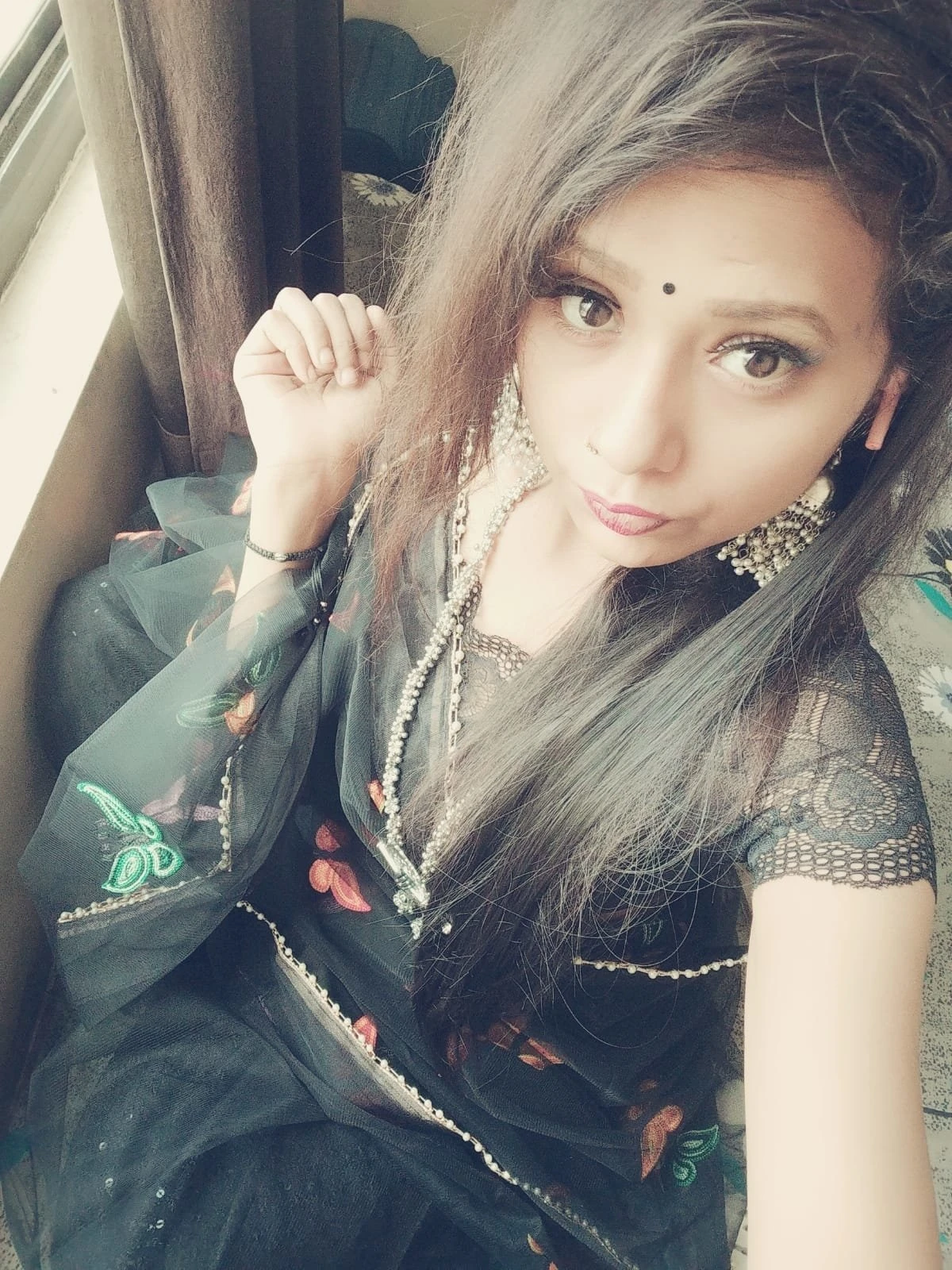Jiya Khan call girls models Hyderabad – Indian escort in Hyderabad — 3 / 4