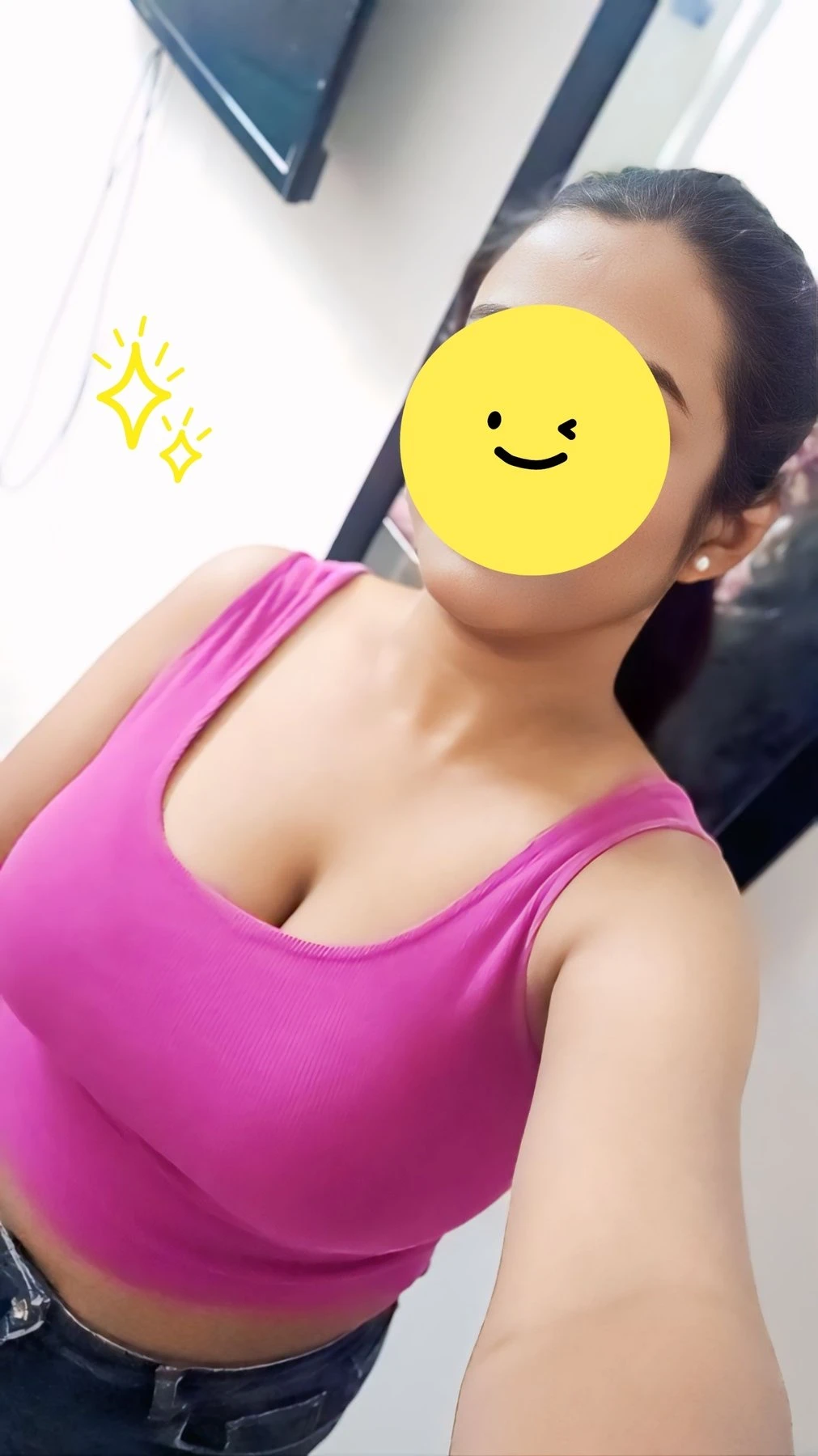 Anchal Cam & Realmeet – Indian escort in Noida — 2 / 9