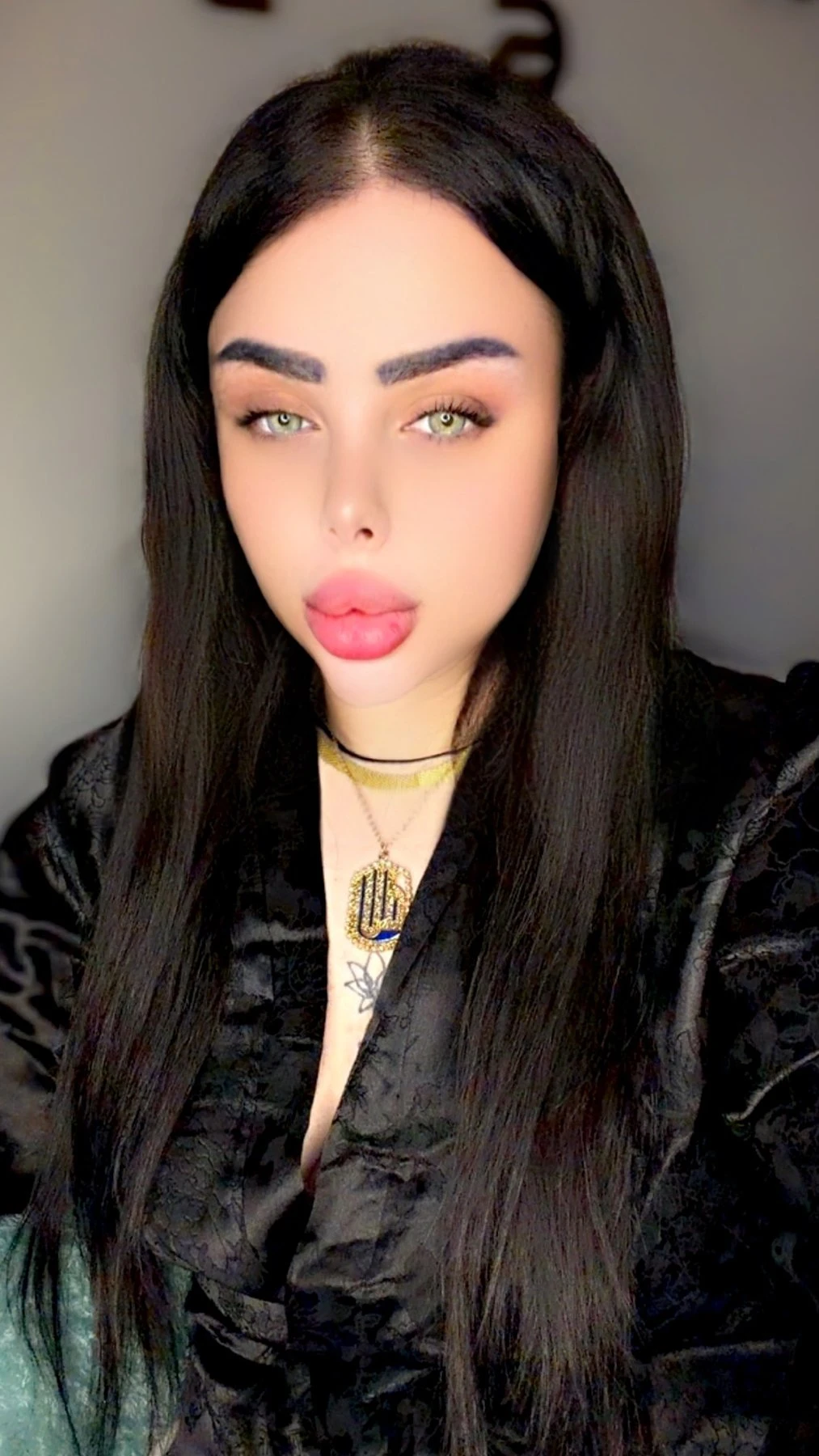 فرولاه – Lebanese escort in Erbil — 8 / 11