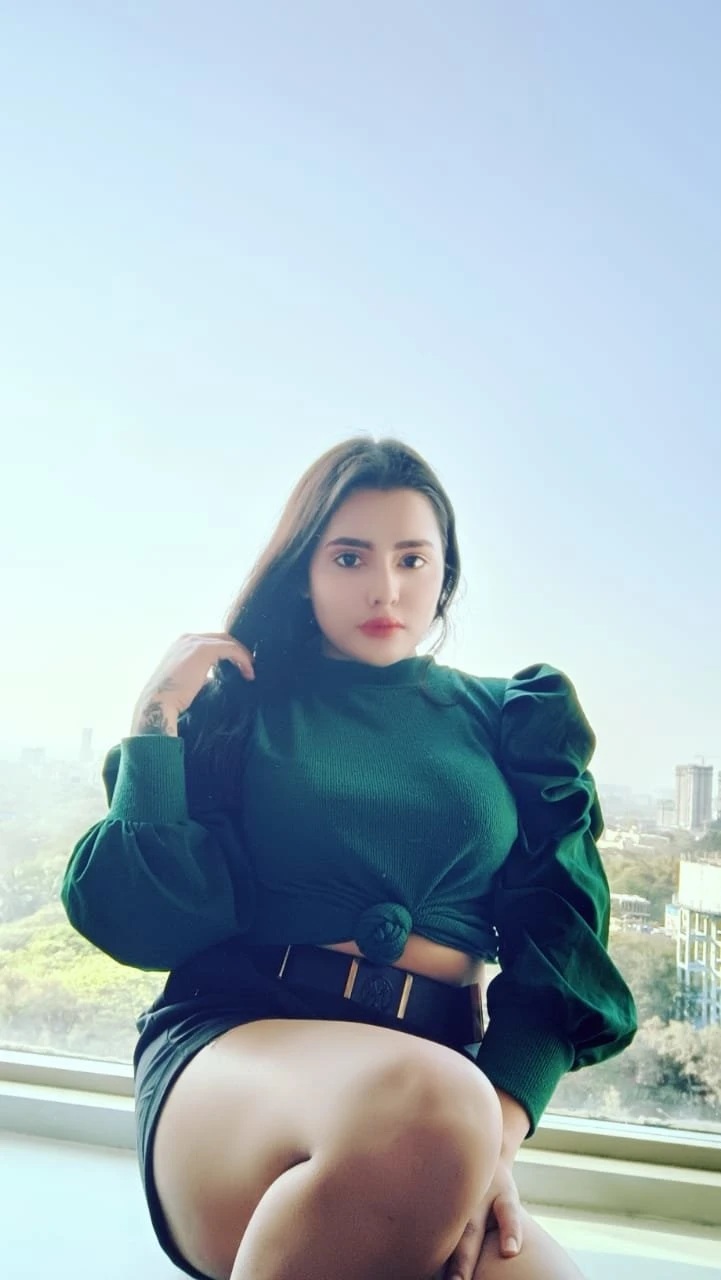 Nisha – Indian escort in Kolkata — 3 / 6