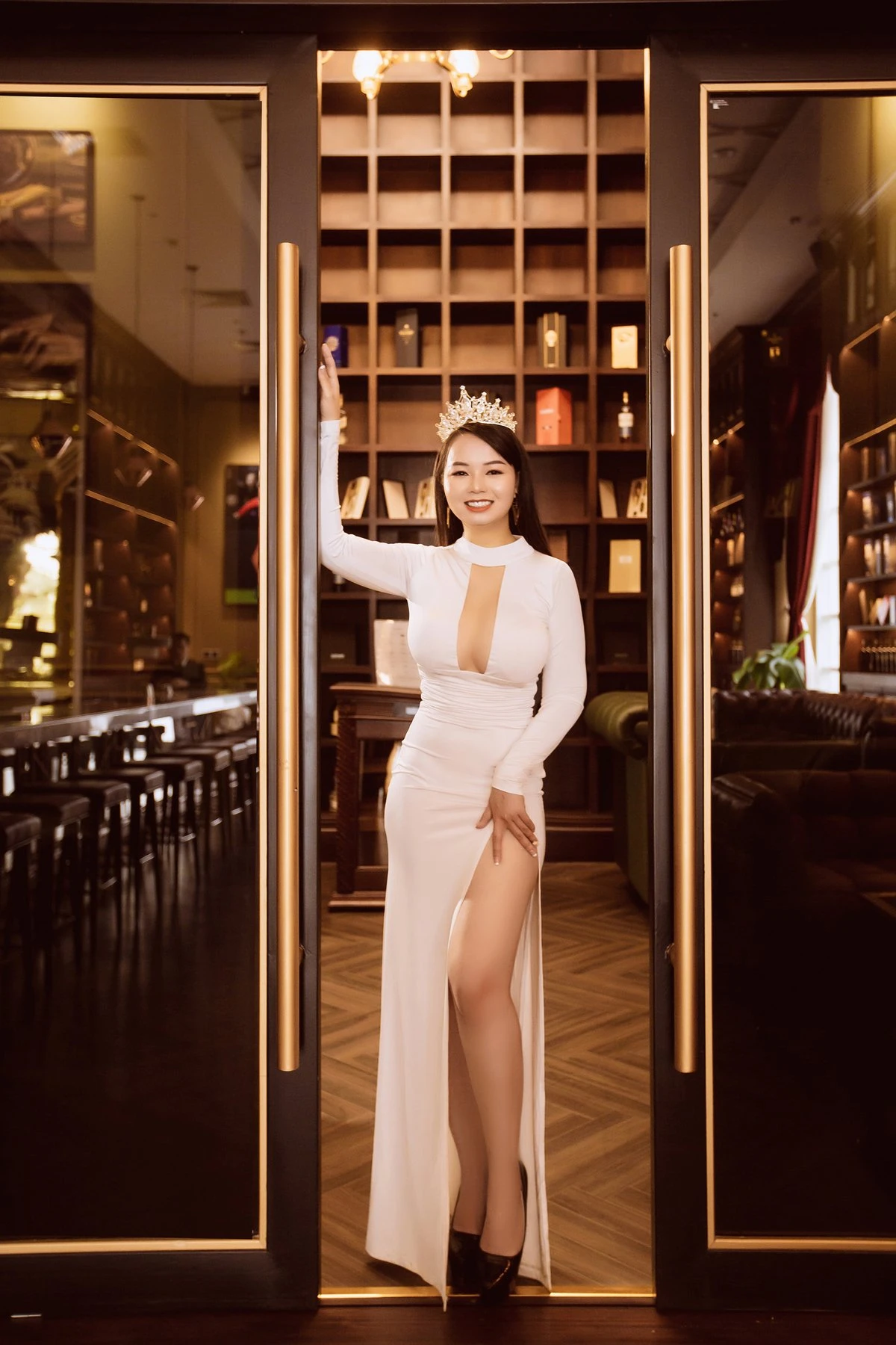 Aaa Naughty Rabbit – Vietnamese escort in Ho Chi Minh City — 6 / 9