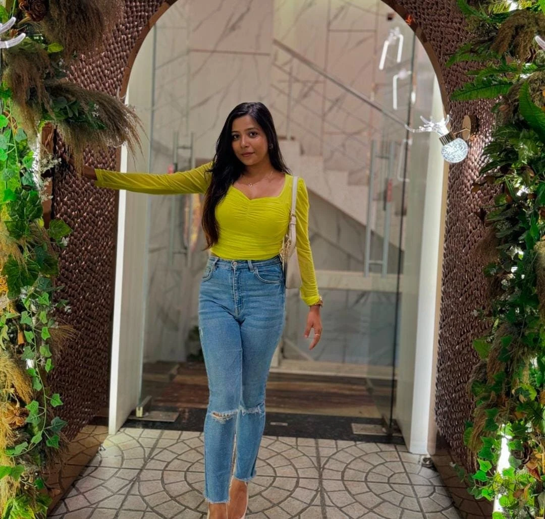 Real Wet Sassy Jenny – Indian escort in Hyderabad — 3 / 4