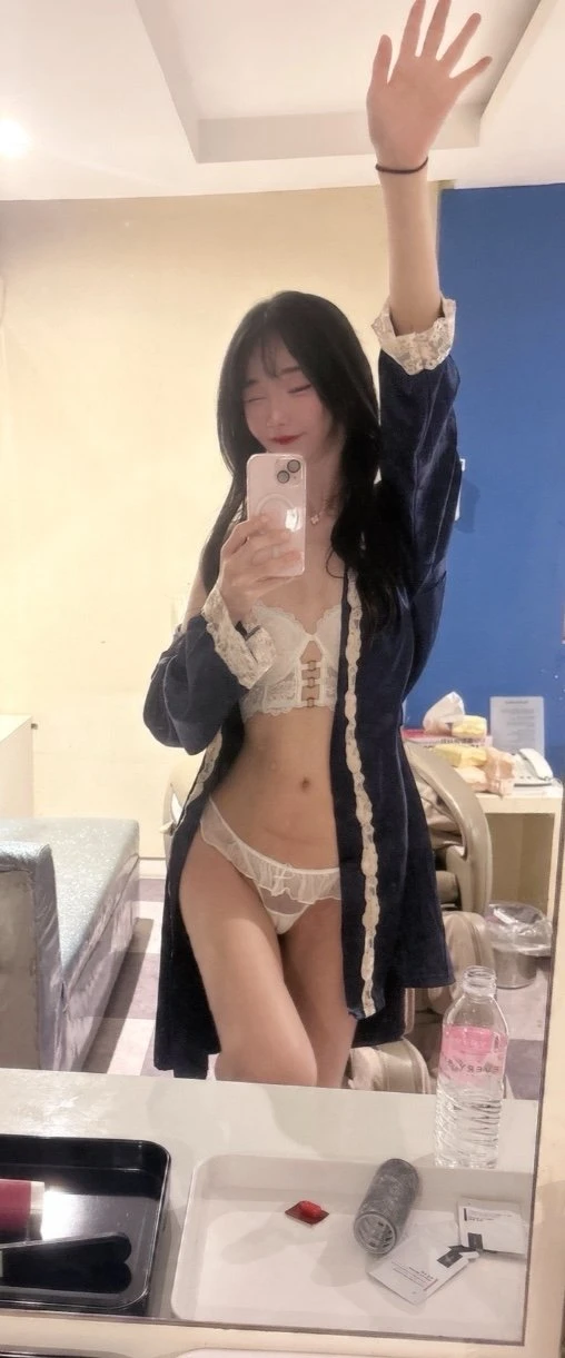 Che So Yeon – South Korean escort in Seoul — 15 / 31