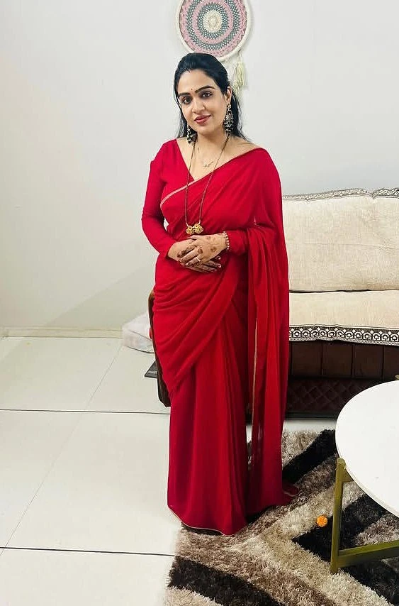 Sanjana Gupta – Indian escort in Ahmedabad — 2 / 4