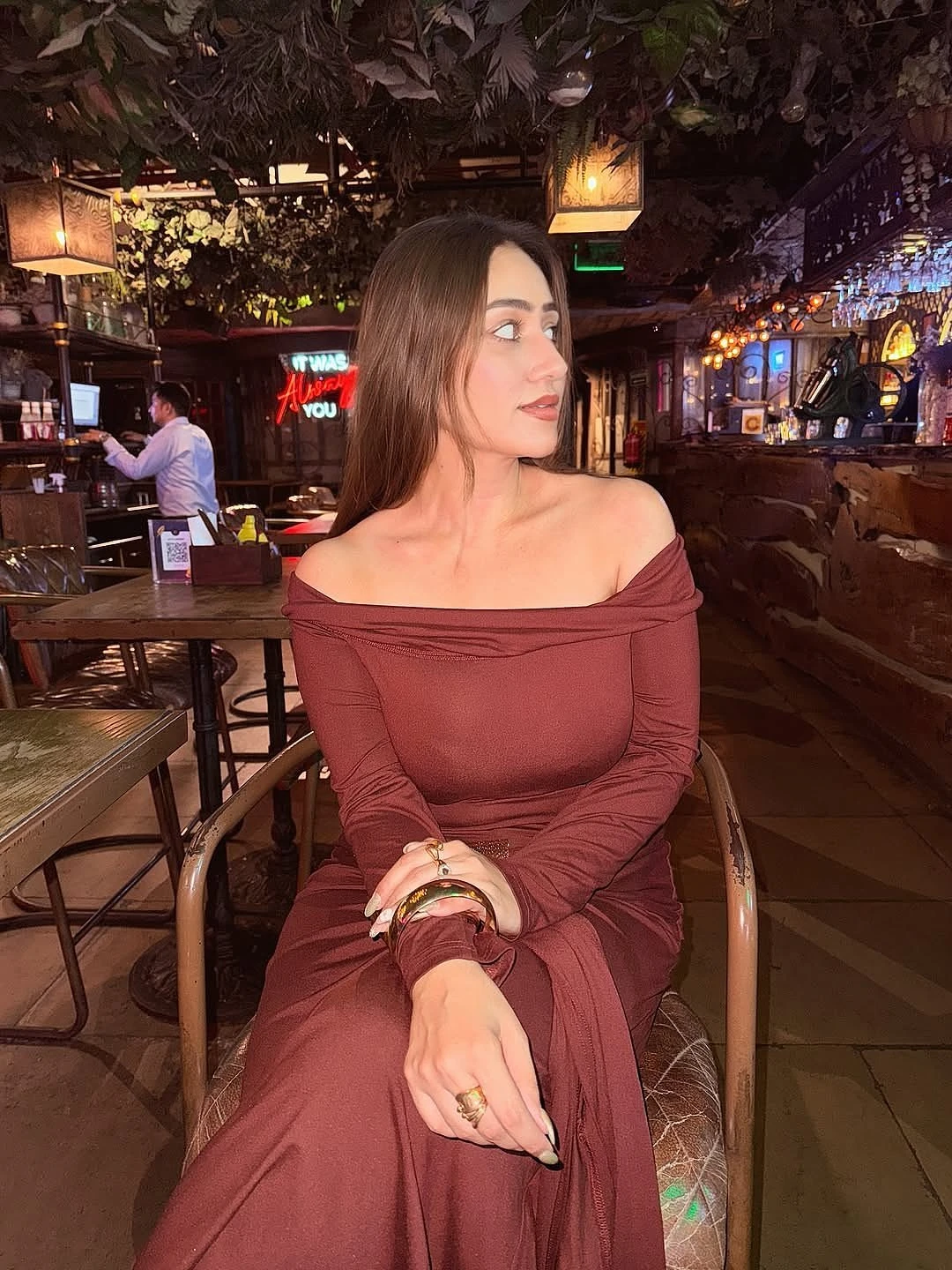 Vaishali – escort in Mumbai — 4 / 5