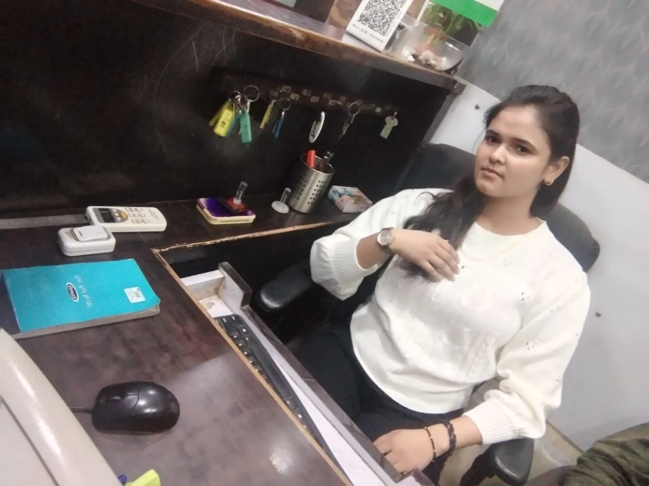 Cam Show My Self Sonali – Indian escort in Mumbai — 2 / 4