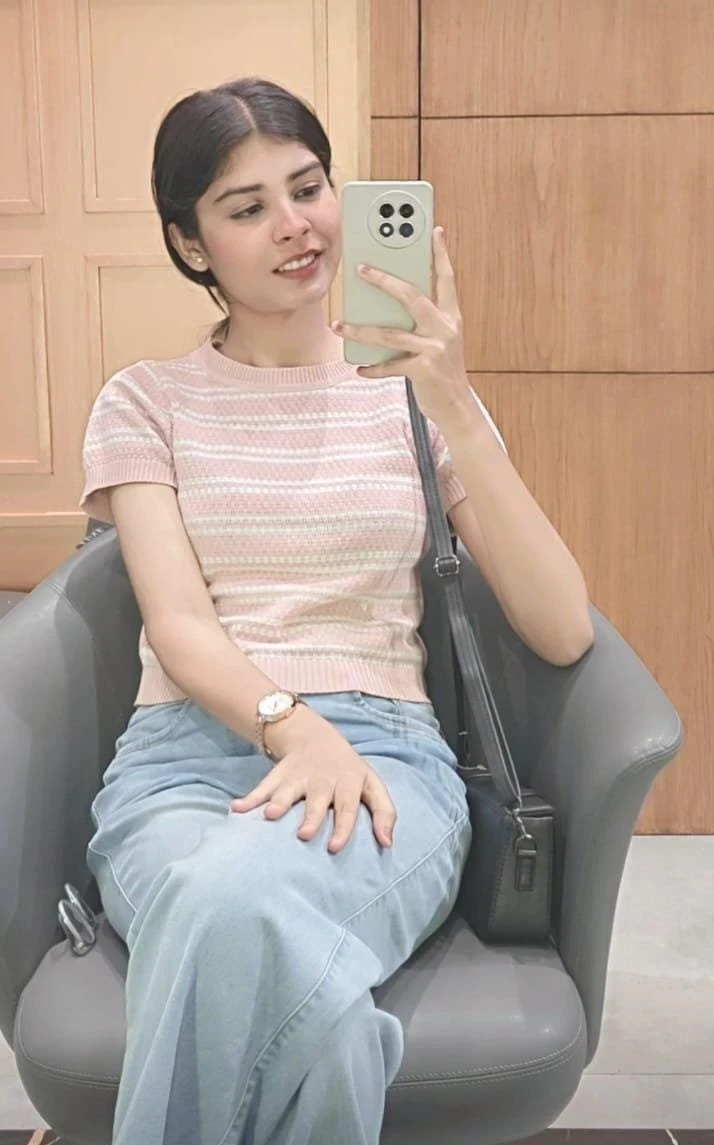 Cam & Real Meet Genuine – Indian escort in Hyderabad — 5 / 6