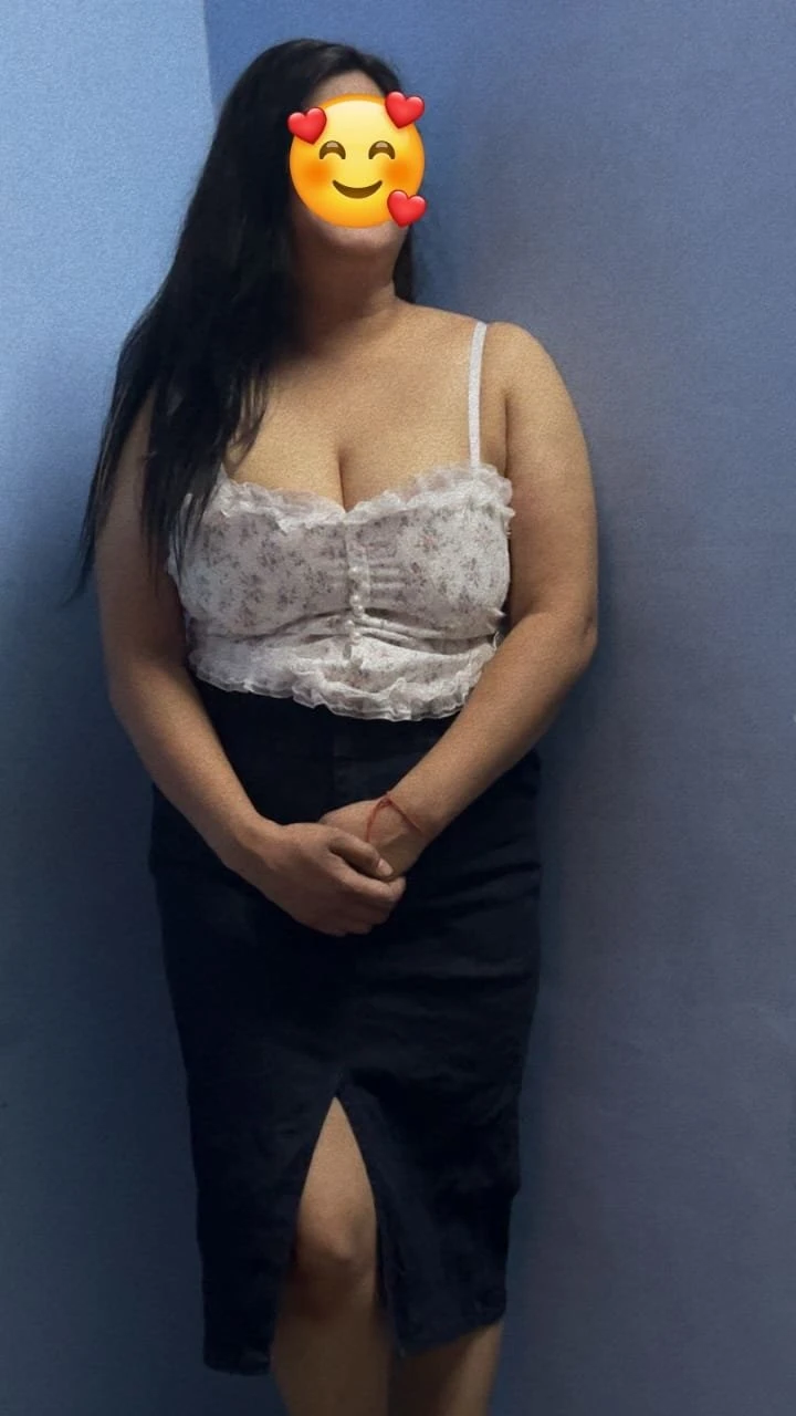 Janvi – Indian escort in Noida — 4 / 5