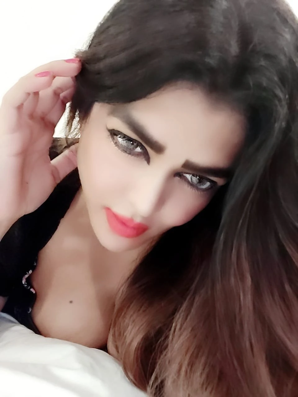 Caron – escort in New Delhi — 4 / 7