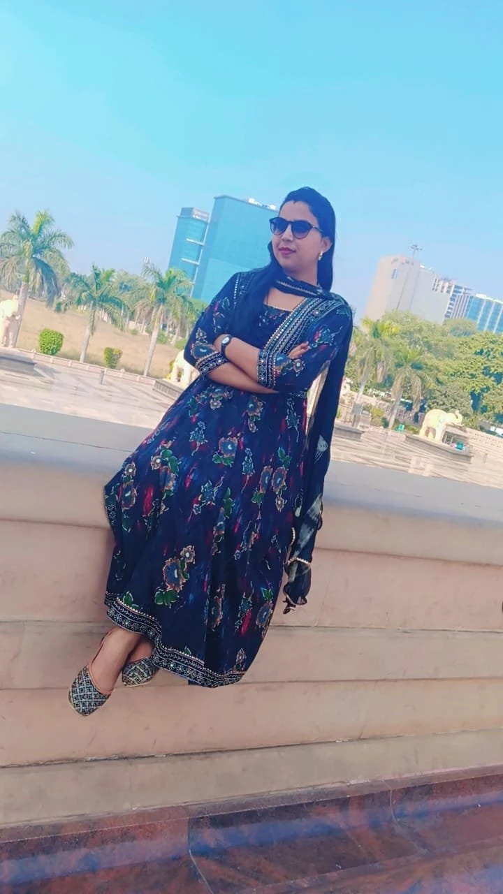 Jesmin cam show sex chat – Indian escort in Pune — 3 / 5