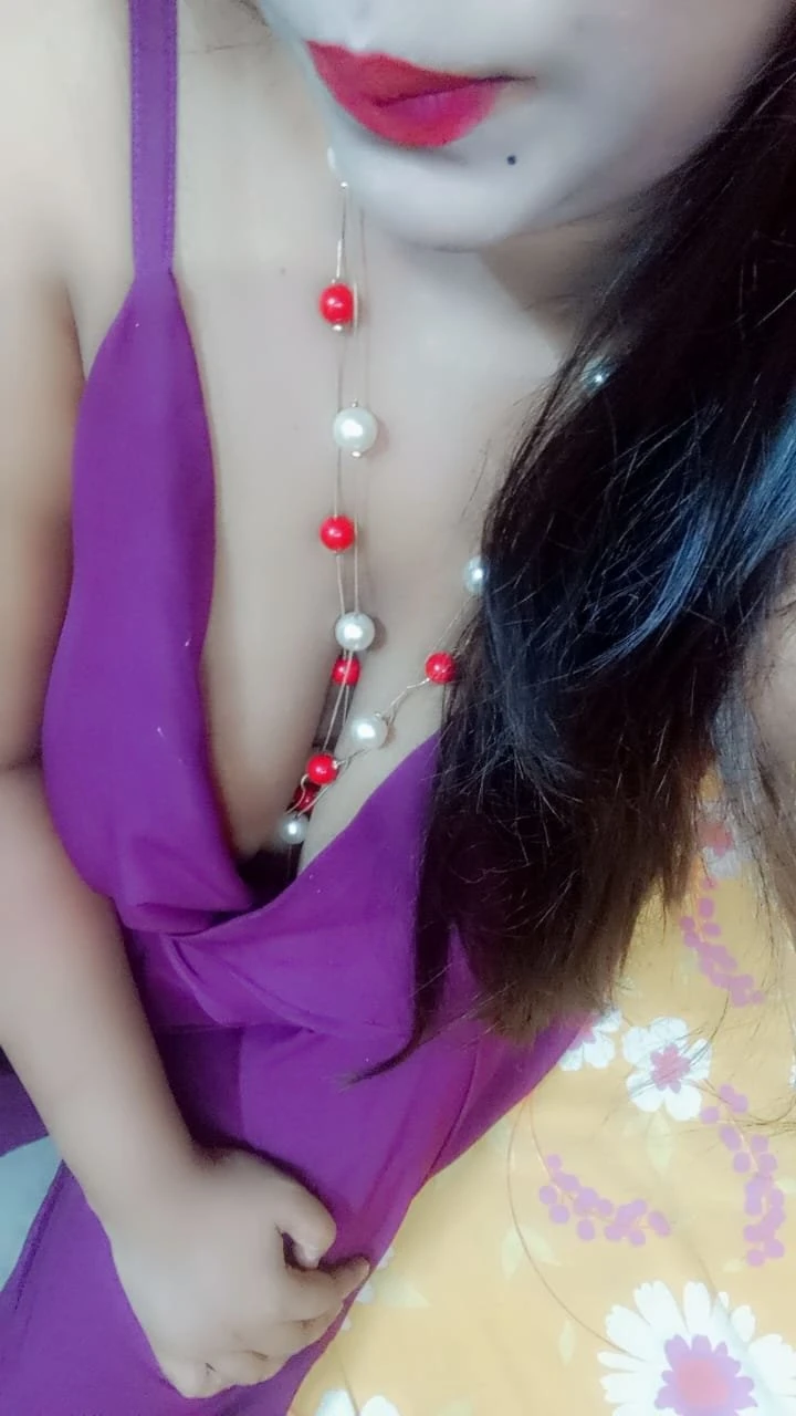 Nidhi Roy Video cl service – Indian escort in New Delhi — 1 / 13