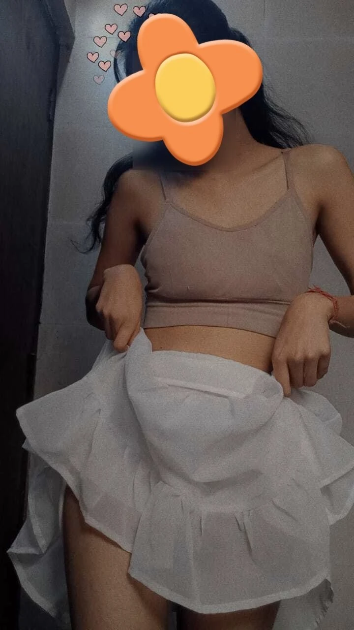 SEX with GIRLFRIEND EXPERIENCE – Indian escort in New Delhi — 13 / 27