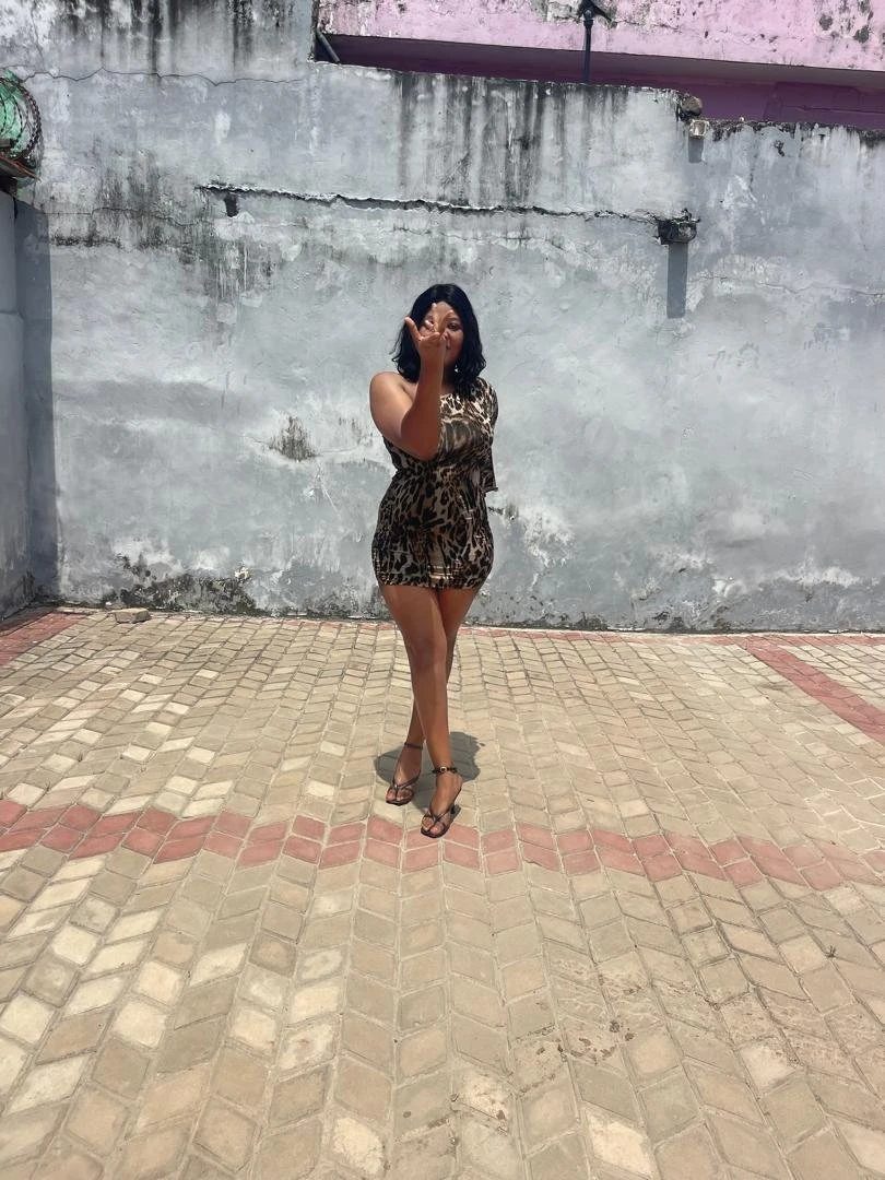 Samira – Papua New Guinean escort in Dar es Salaam — 4 / 5