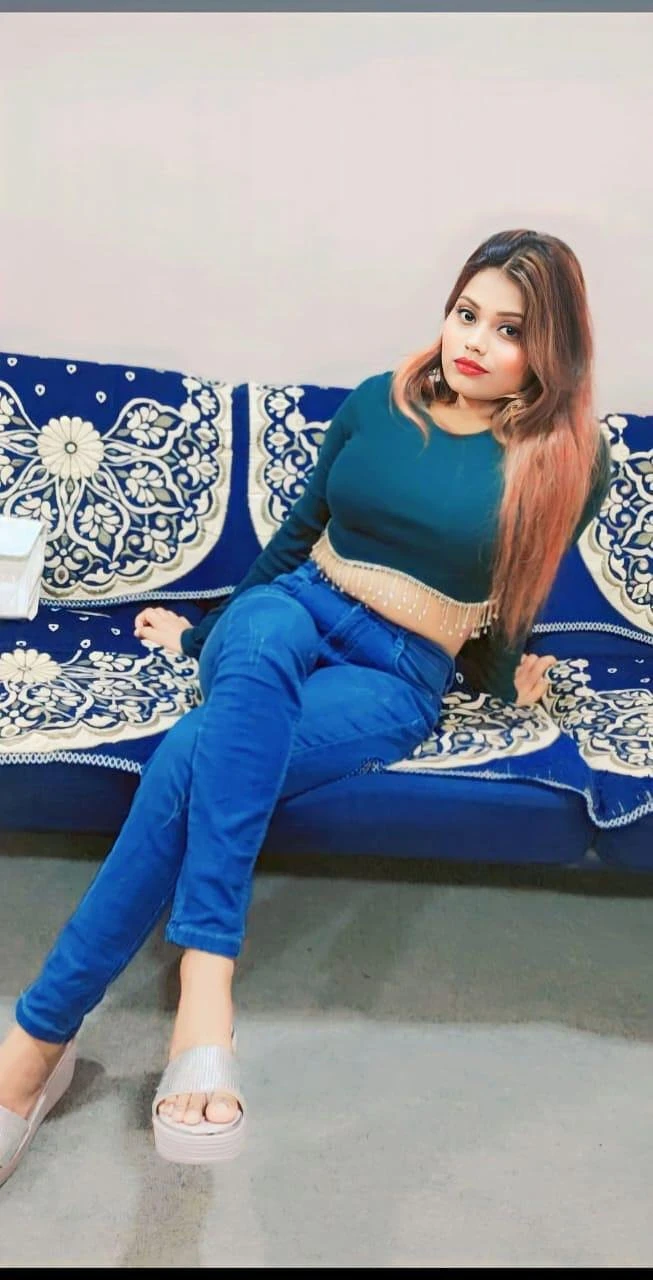 I'm Anamika Singh – Indian escort in New Delhi — 2 / 5