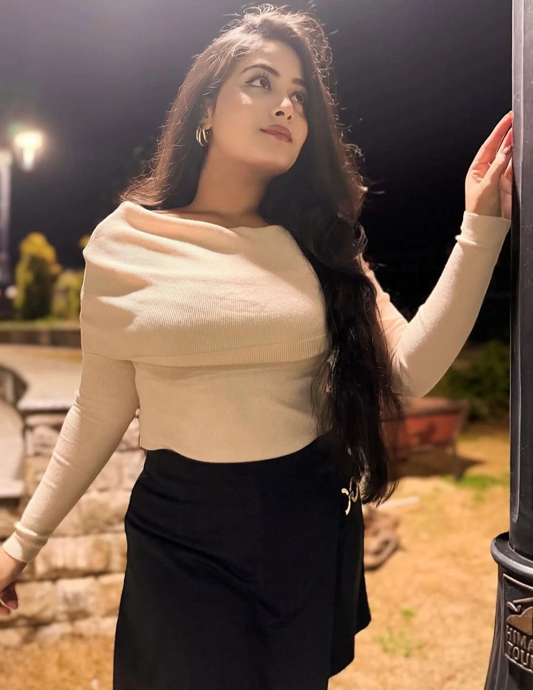 Mohini Best Vip Girls Available Home And – Indian escort in Hyderabad — 3 / 4