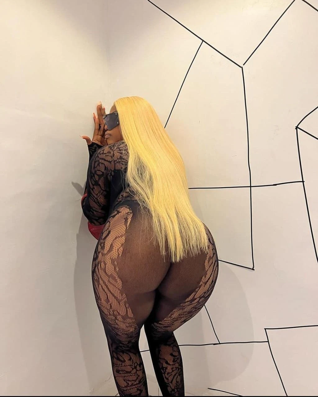 Busty Diva – Barbadian escort in Beirut — 2 / 5