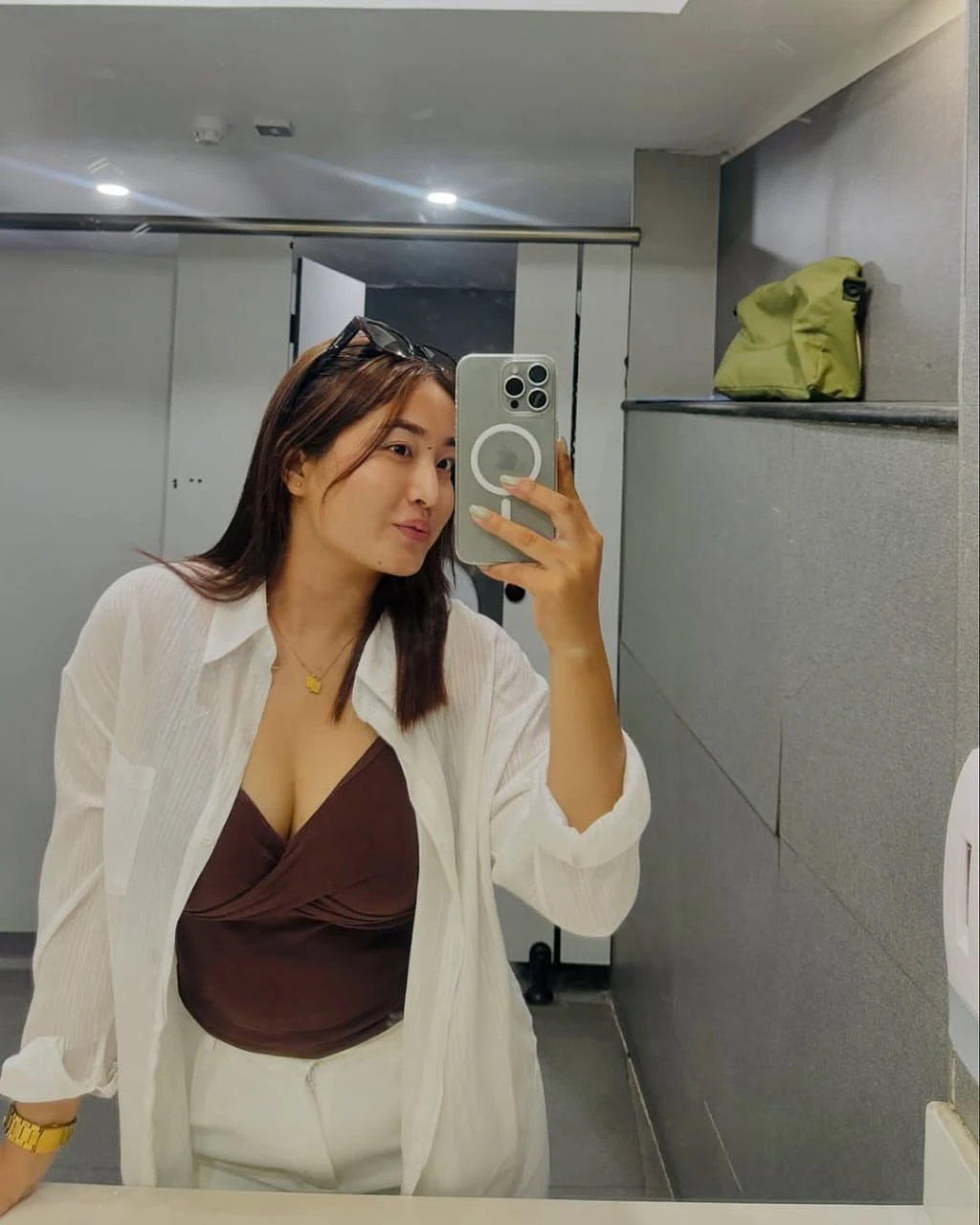Kavya Independent (( Real Meet and Cam)) – Indian escort in Bangalore — 2 / 4