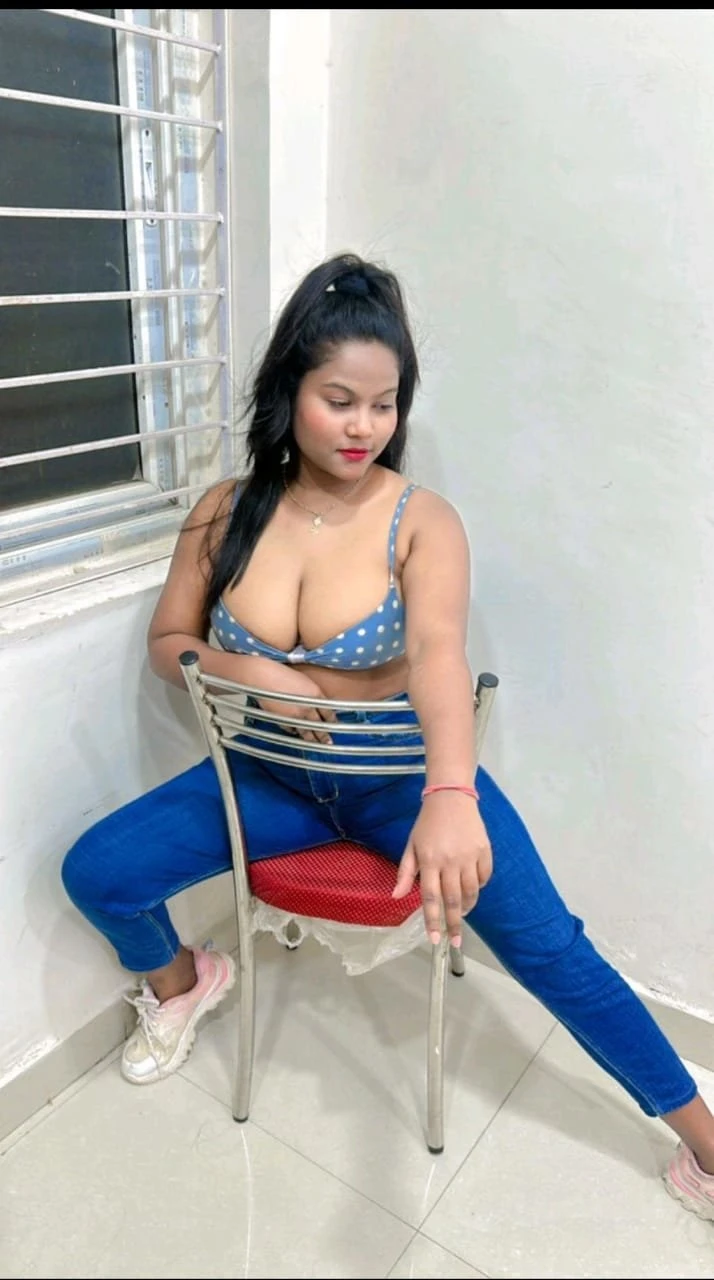 Shikha Cam Show Real Meet – Indian escort in Mumbai — 2 / 3