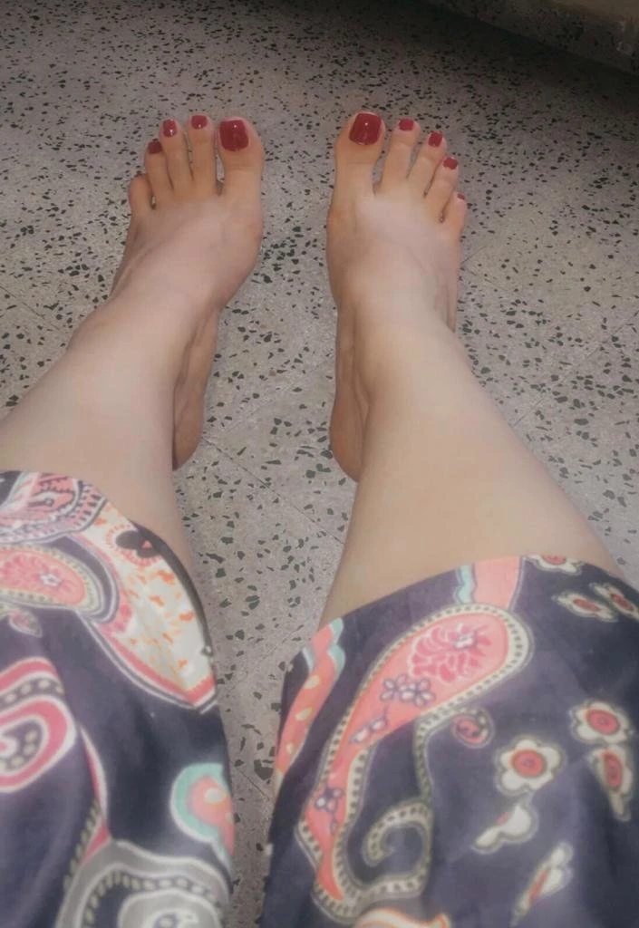 Nana – Lebanese dominatrix in Beirut — 2 / 8