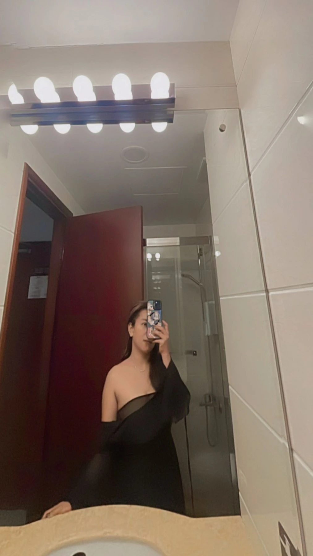 Aliyah Catherine – Malaysian escort in Macao — 9 / 16