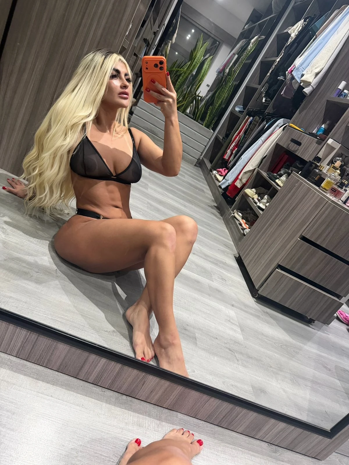 Katy – Colombian escort in Mumbai — 5 / 7