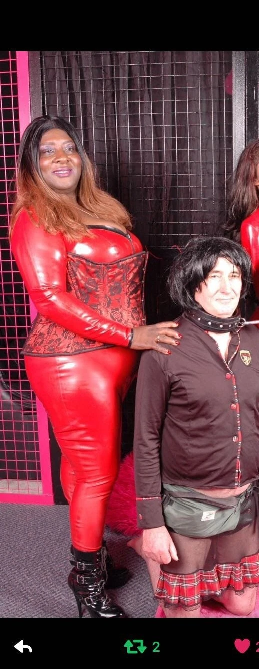 Jersey Black Mistress Madame Darkness – British dominatrix in Jersey — 7 / 16