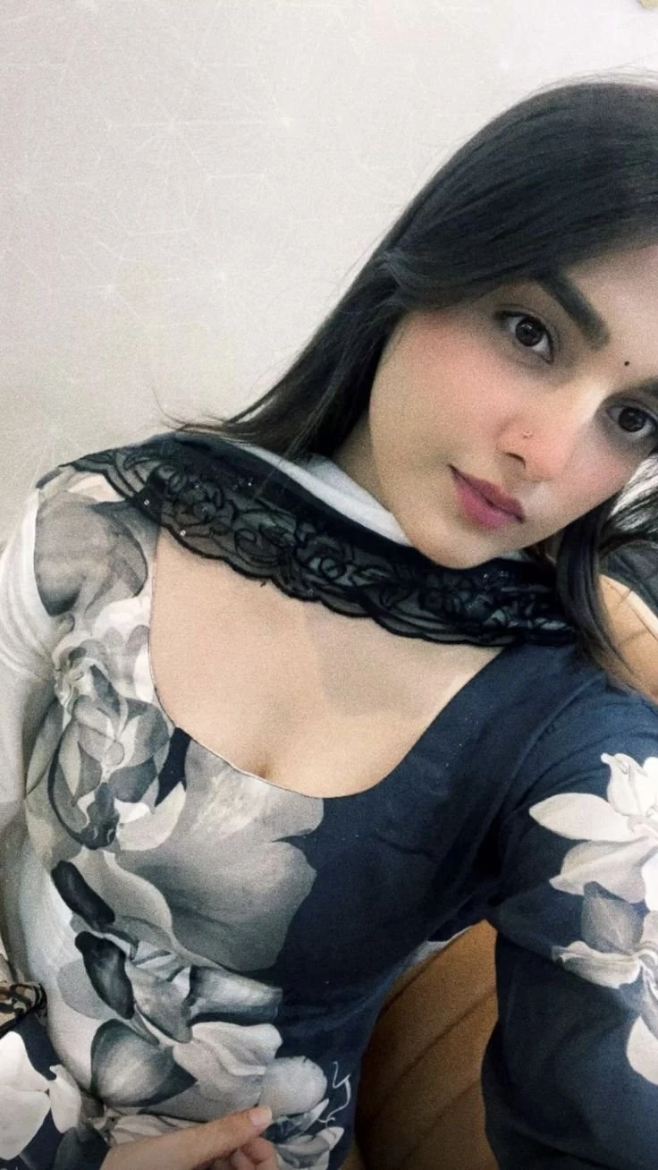 Priya Singh – Indian escort in Nagpur — 2 / 3