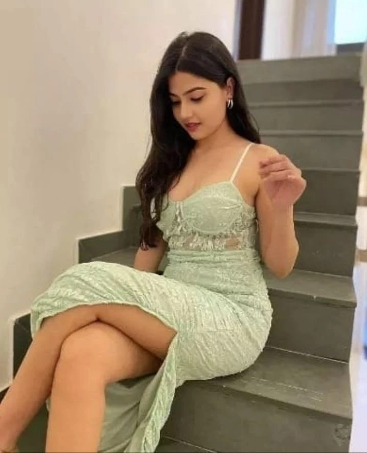 Radhika all Thane service – Indian escort in Thane — 3 / 5