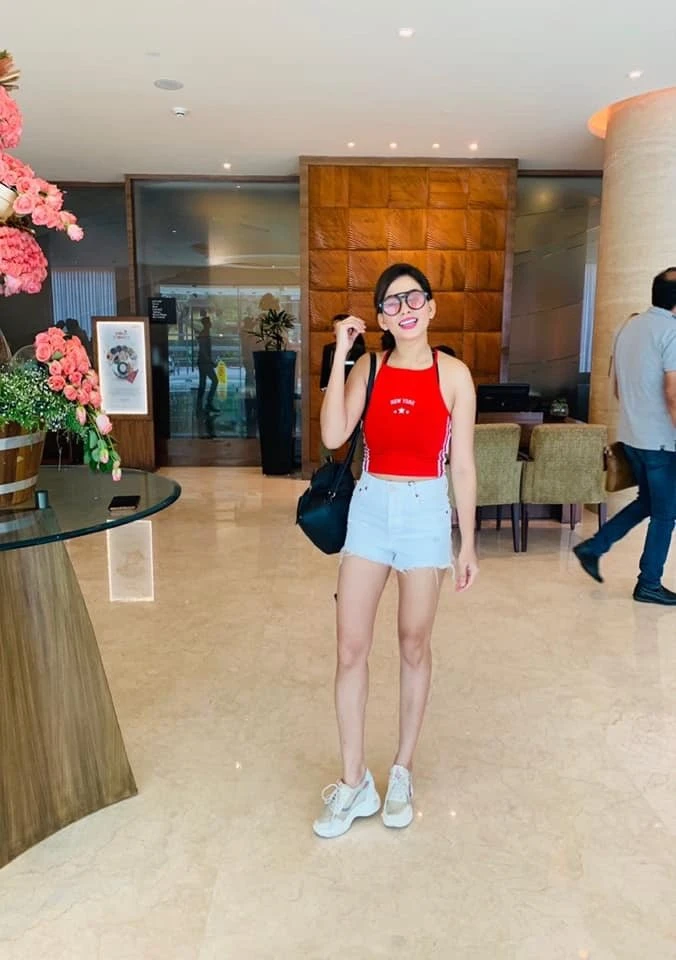 Tanya – escort in Mumbai — 4 / 5