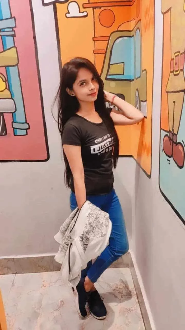 Riya Sharma – Indian escort in Jaipur — 3 / 12