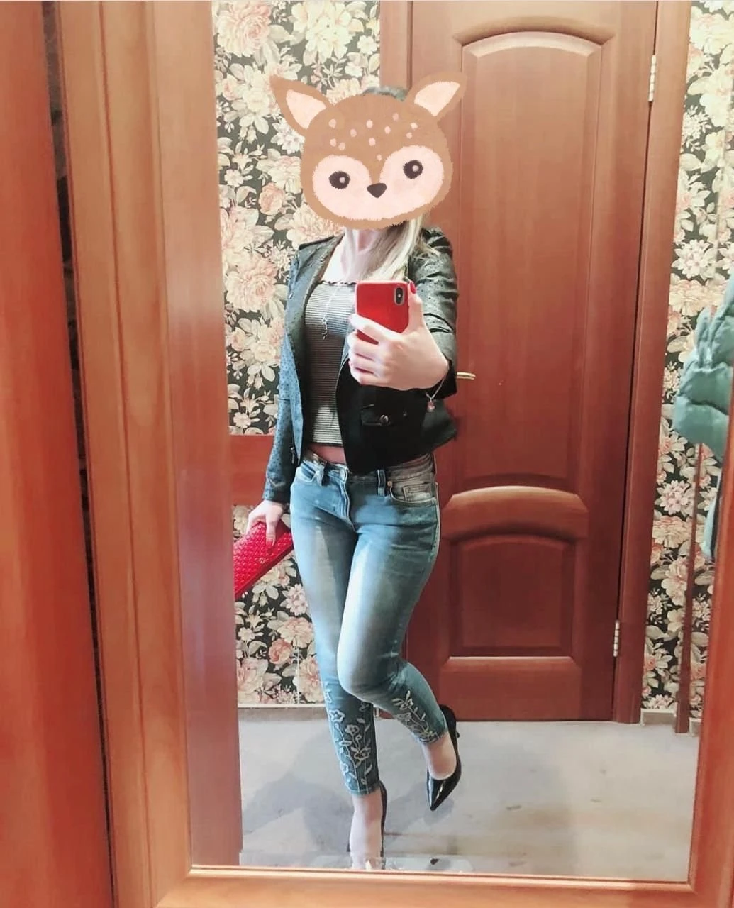 Akansha – Indian escort in Mumbai — 1 / 3