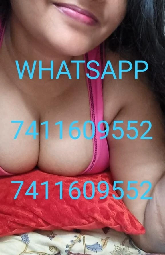 LIVE CAM SHOW – Indian escort in Pune — 2 / 4