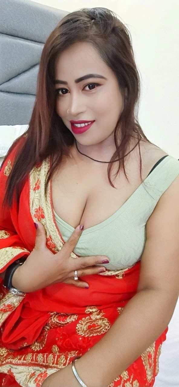 Himani Joshi – Indian escort in Kolkata — 3 / 4