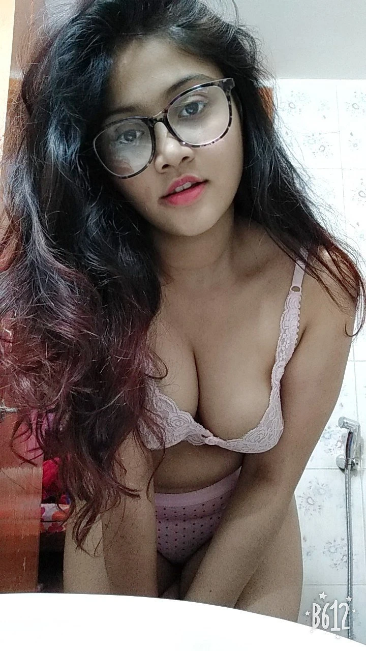 Salza Sabum Begum – Indian escort in Mumbai — 21 / 24