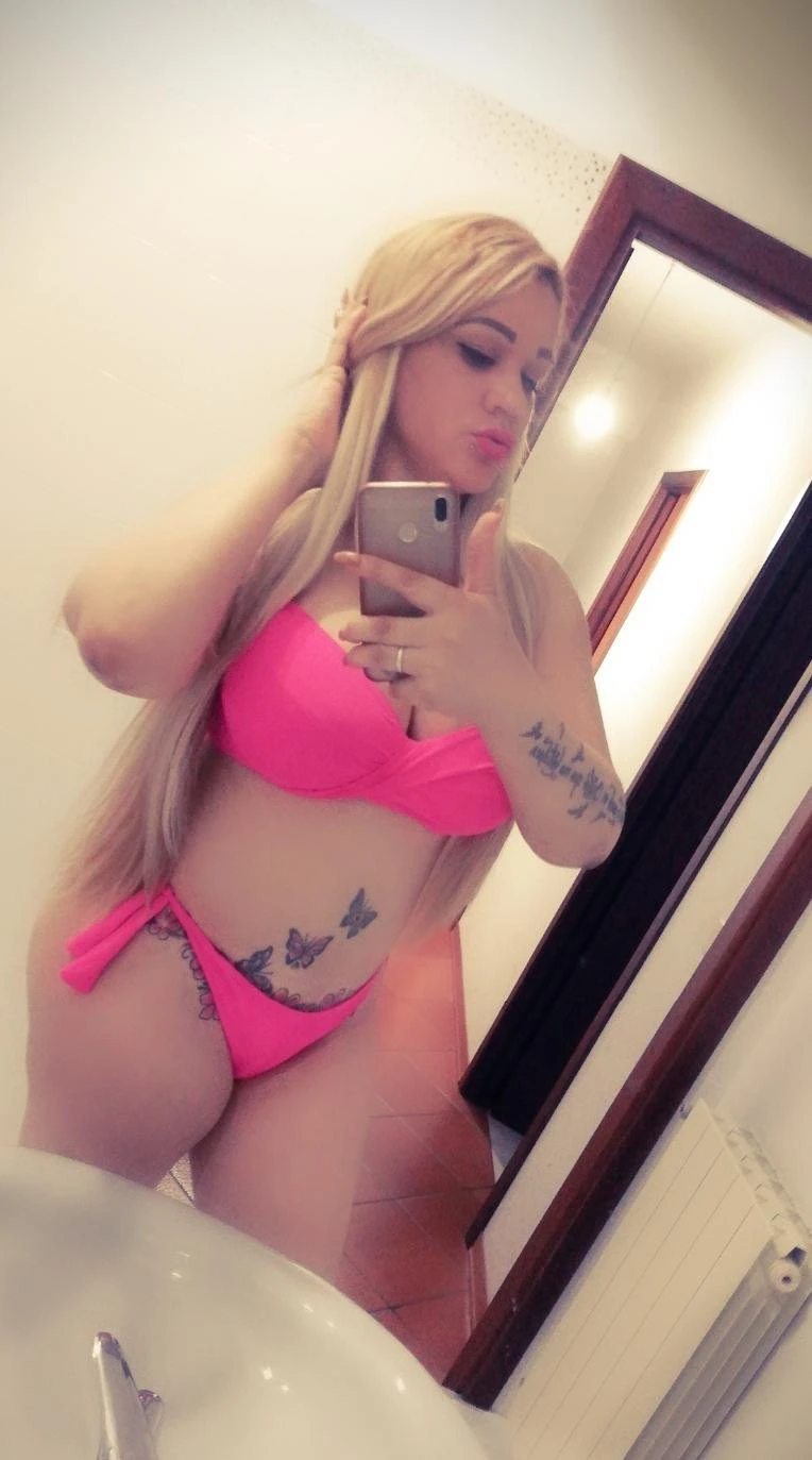 Mariana – Colombian escort in Malta — 3 / 13