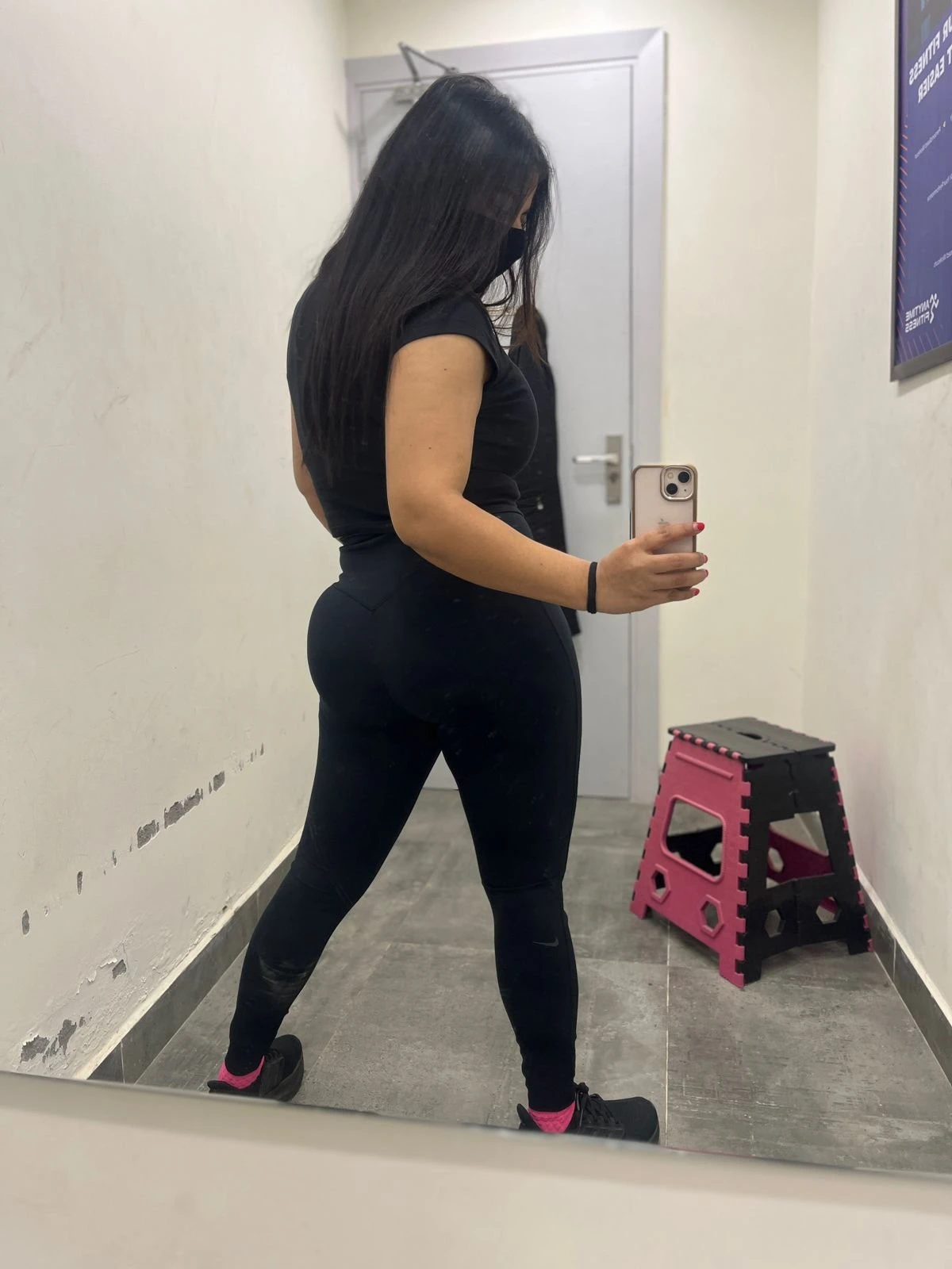 Adulterous Whore : breed me bhenchod – Indian escort in New Delhi — 2 / 7