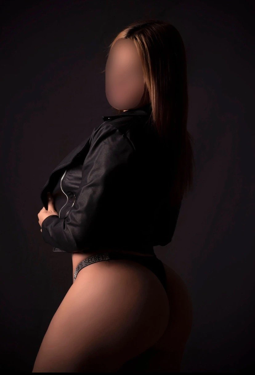 Mariana Sexy colombiana – Colombian escort in Malta — 2 / 15