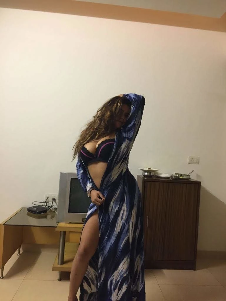 Kaira – Indian escort in Mumbai — 3 / 4