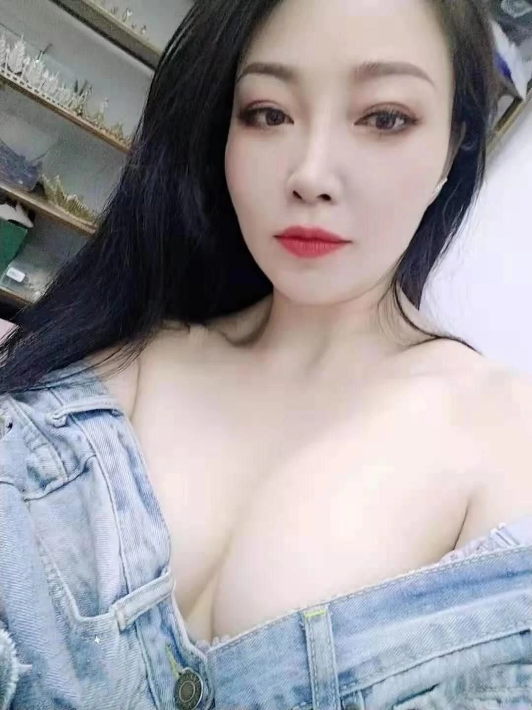 Victoria – Vietnamese escort in Maldives — 6 / 7